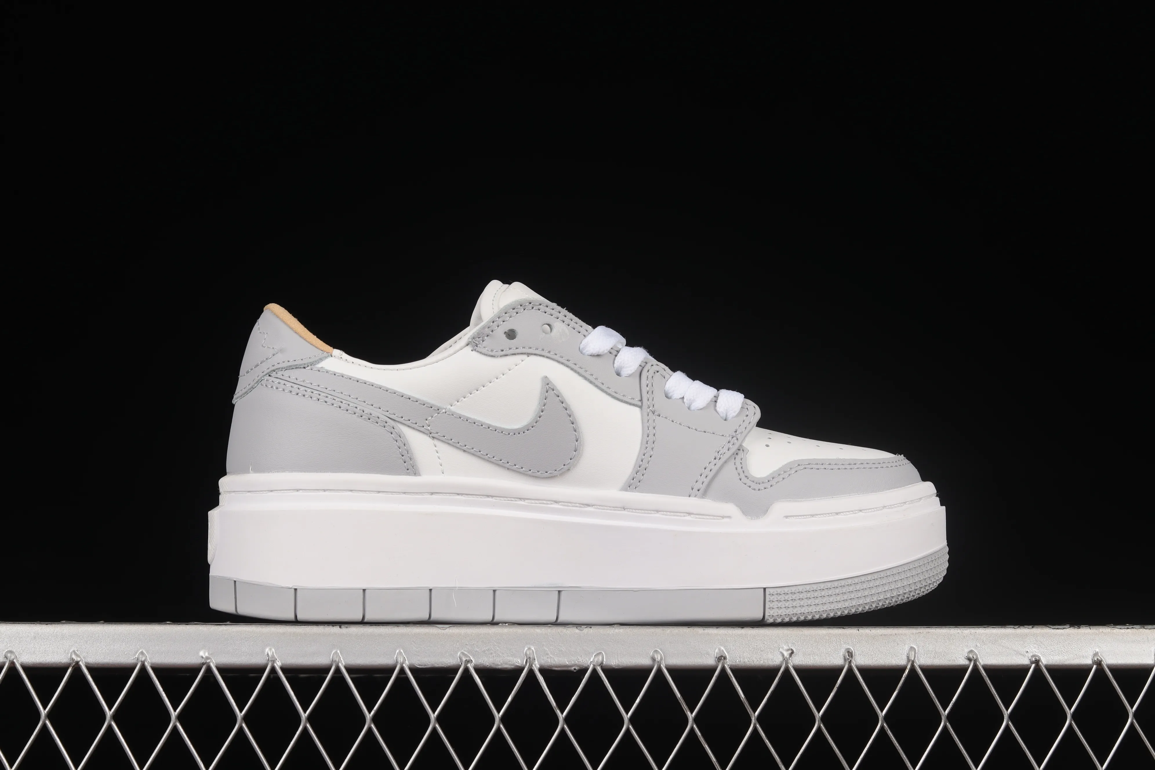 All categories Air Jordan Jordan series basketball shoes Air Jordan 1 Low Air Jordan 1 Elevate Low SE "Wolf Grey" Little AJ thick-soled retro basketball shoes DH7004-100
